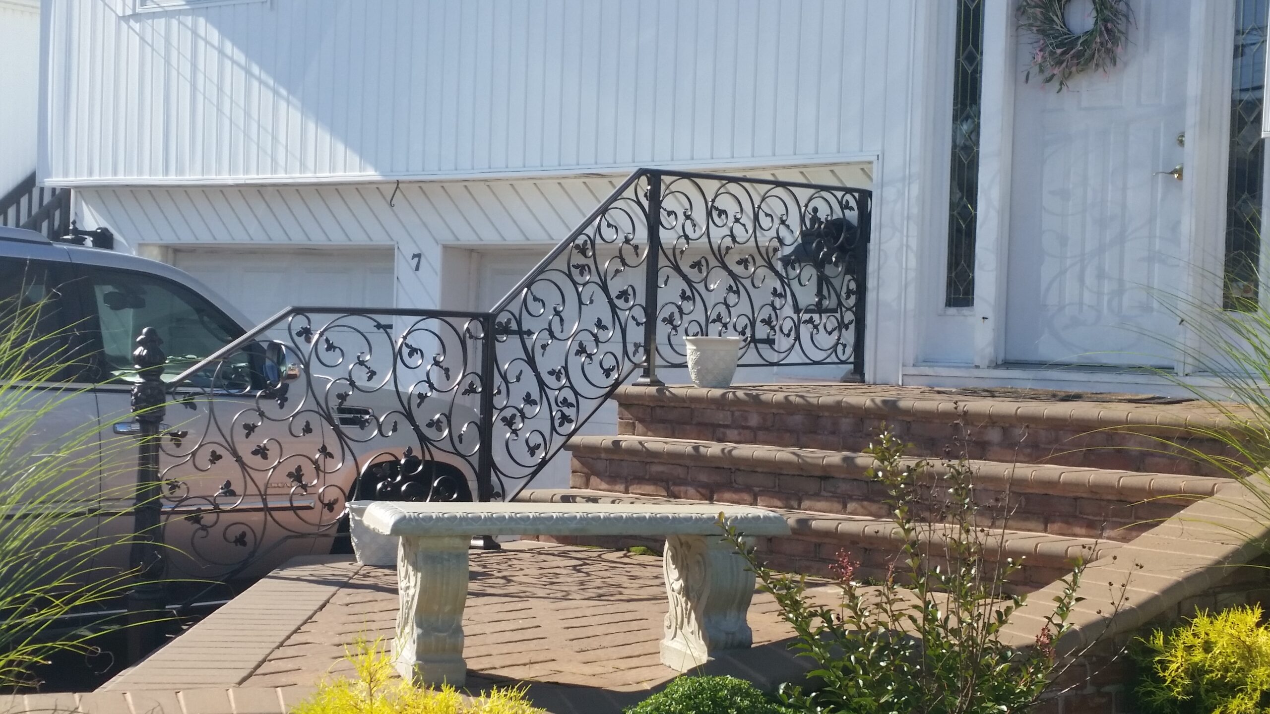 Exterior Standard Railings — Reliable Safety with Timeless Outdoor ...